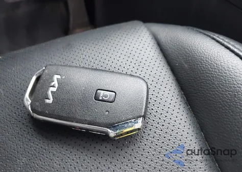 2024 Kia Sportage Ex z USA, uszkodzony, nr VIN KNDPV3DFXR7217687